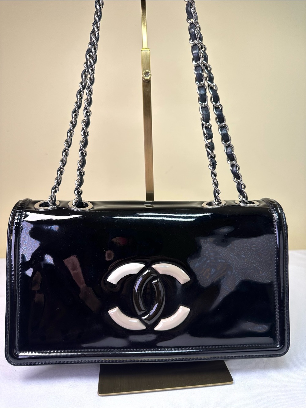 CHANEL Black Patent Leather Shoulder Bag with White CC Emblem